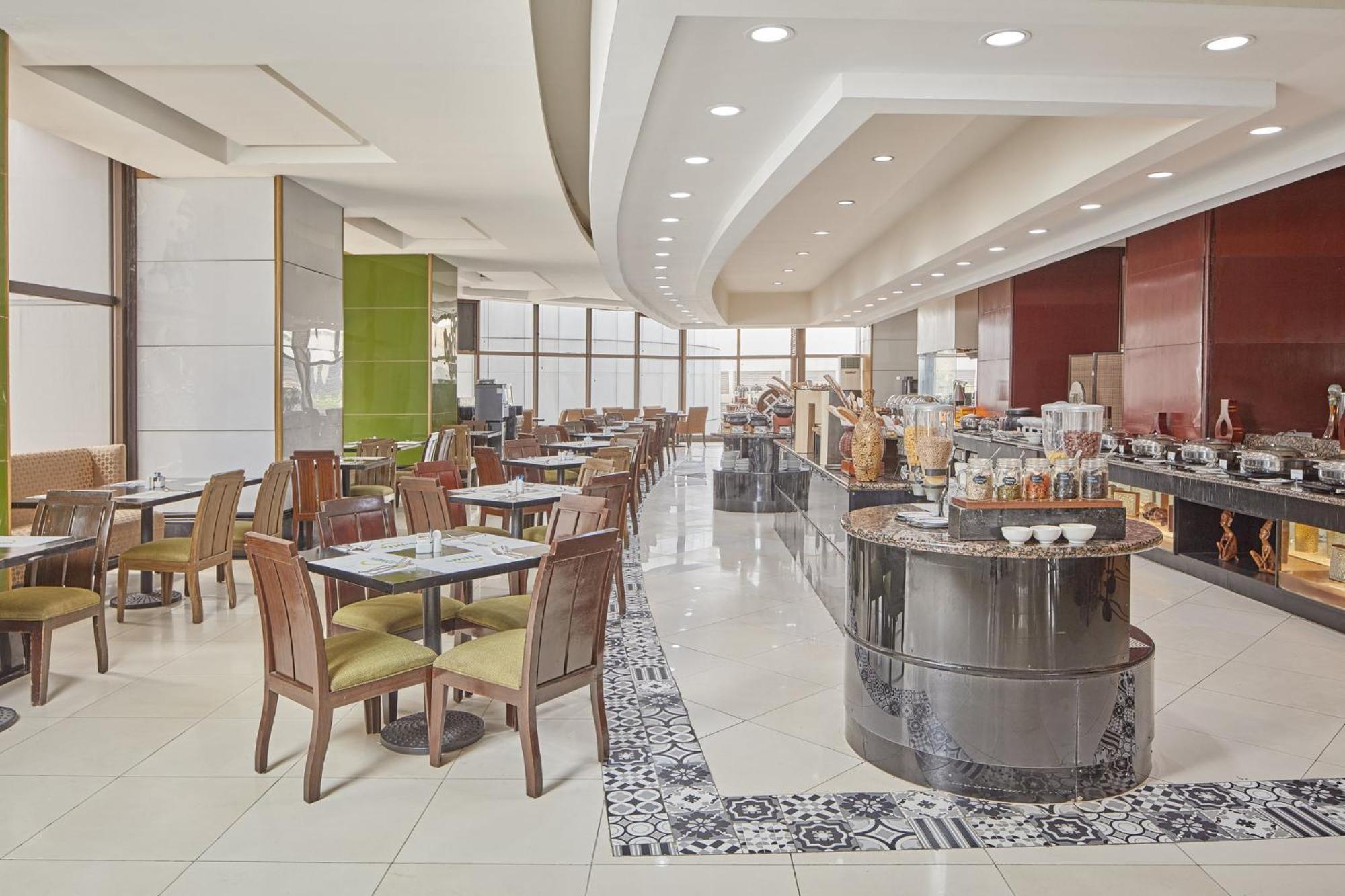 Holiday Inn & Suites Manila Galleria By Ihg Pasig City Eksteriør bilde