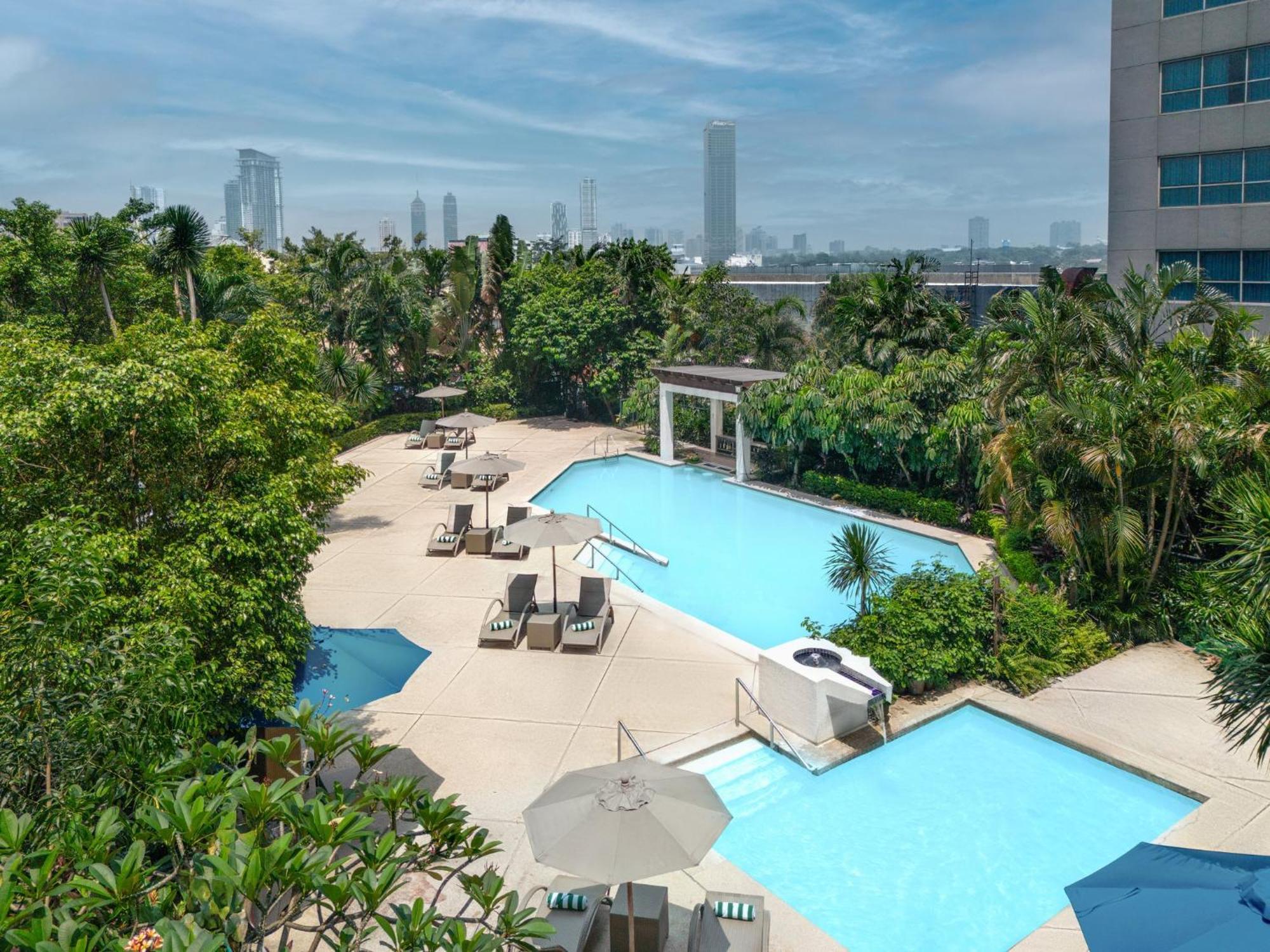 Holiday Inn & Suites Manila Galleria By Ihg Pasig City Eksteriør bilde
