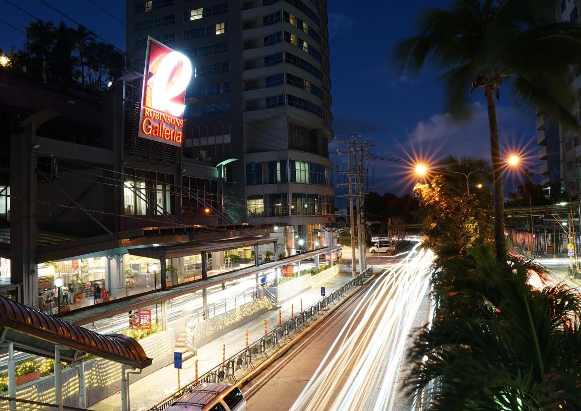 Holiday Inn & Suites Manila Galleria By Ihg Pasig City Eksteriør bilde
