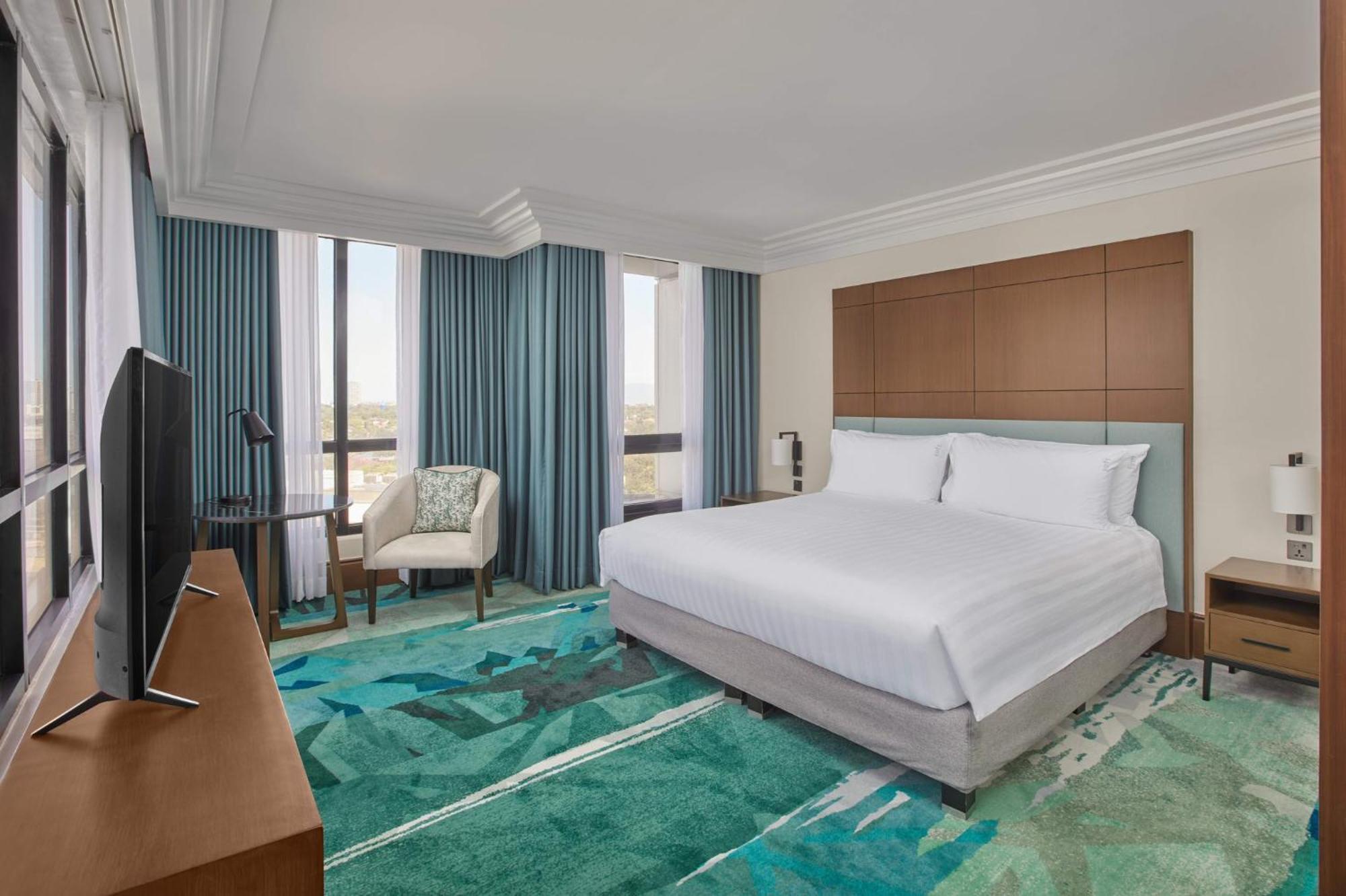 Holiday Inn & Suites Manila Galleria By Ihg Pasig City Eksteriør bilde