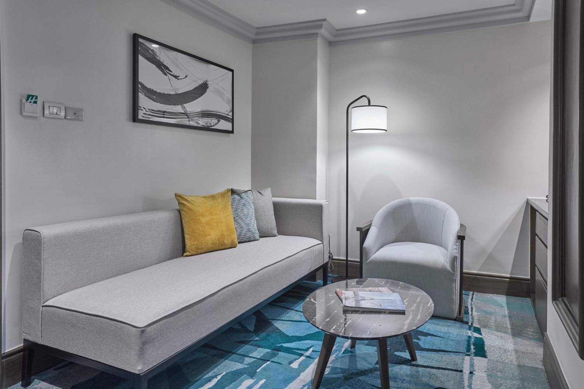 Holiday Inn & Suites Manila Galleria By Ihg Pasig City Eksteriør bilde